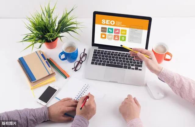 李兰迪走红毯听取美声一片